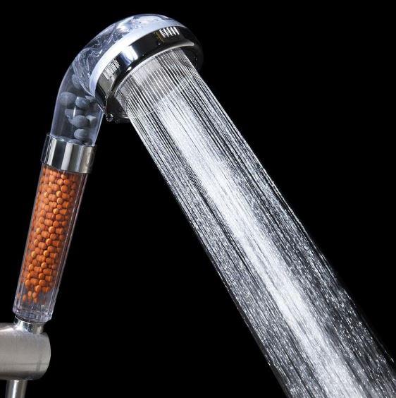 La douchette qui purifie l'eau et réduit vos factures - Ecoheads