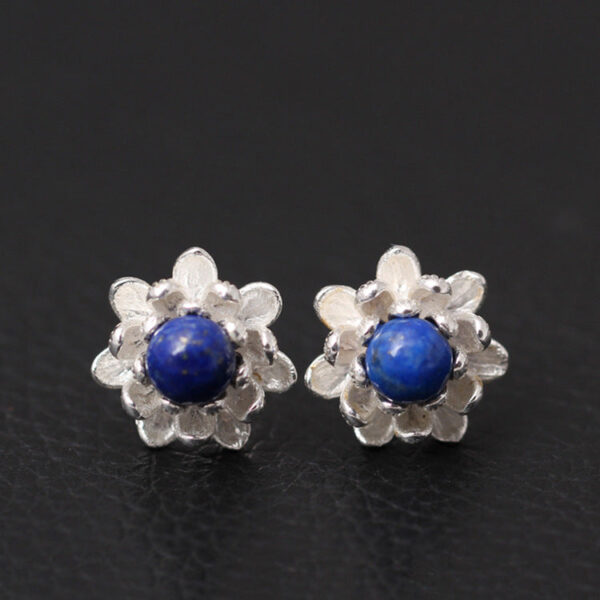 Boucles d'oreilles en lapis lazuli - Élégance et originalité pour vos oreilles