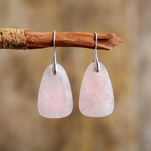 Bijoux quartz rose : élégance et charme naturel pour sublimer votre style