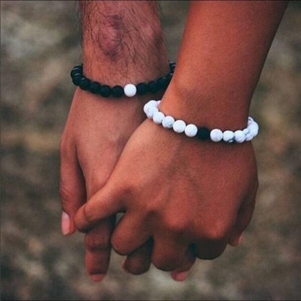 Bracelet couple perle : élégance et harmonie pour tous les amoureux