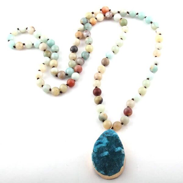 Collier en amazonite : élégance naturelle et bien-être