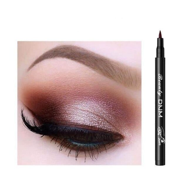 Crayon marron pour yeux bleus - Intensifiez votre regard